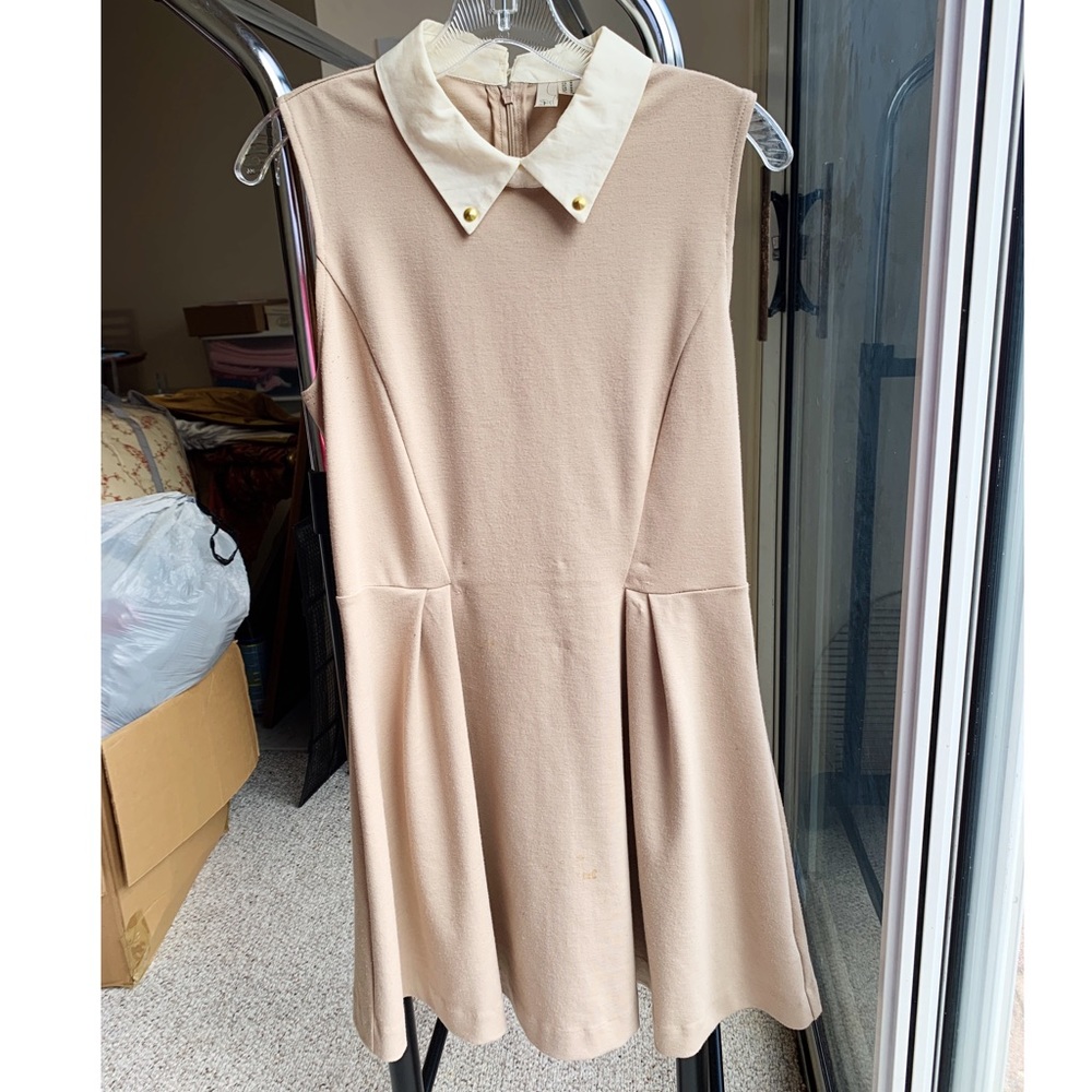 Pretty beige dress